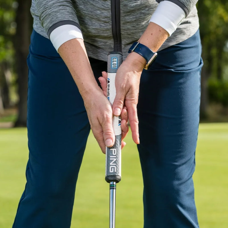 The Common Signs of a "Handsy" Putting Stroke